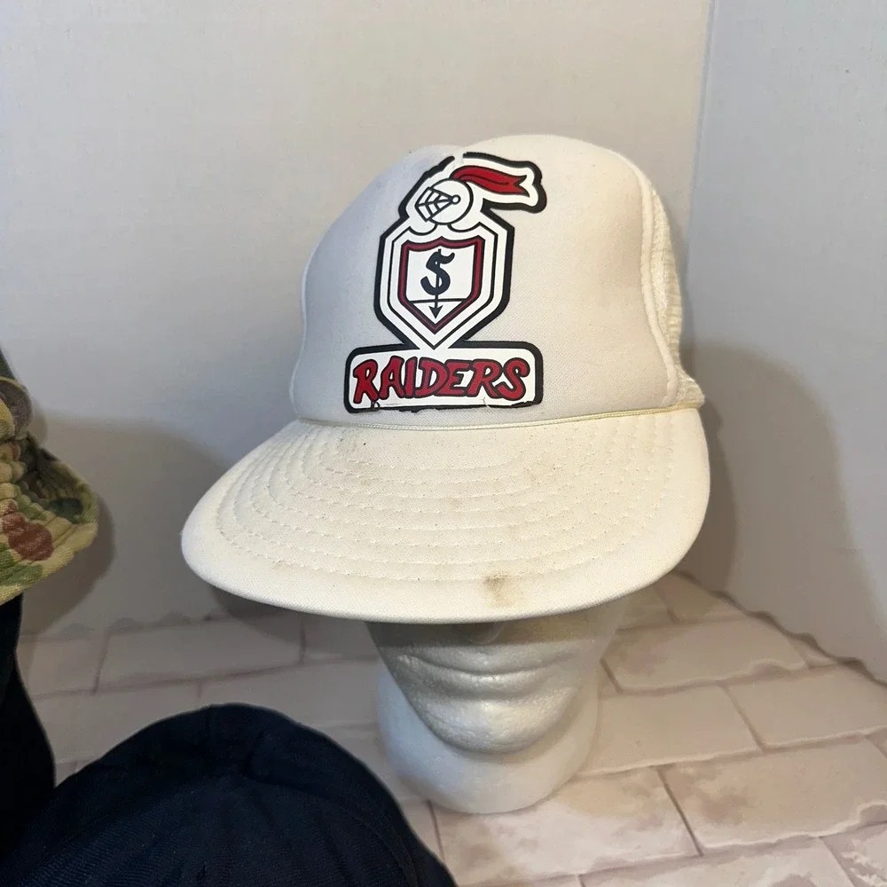 Vintage Hat Bundle USS Yorktown CV-10 Raiders Trucker Duck‎ Camo Hunting Cap Lot